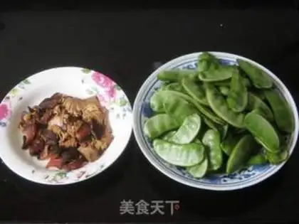 Make stir-fried bacon with green lentils step 0