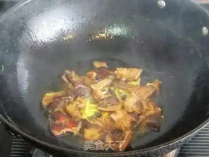 Make stir-fried bacon with green lentils step 2