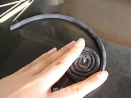 Make Sodium rolls step 3