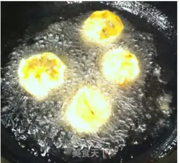 Make Pineapple salad shrimp step 2