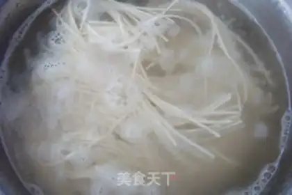 Make Noodles with fried sauce with pork belly step 6