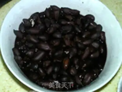 Make Black peanuts in New Orleans step 5