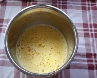 Make Fresh fruit mousse cake step 2