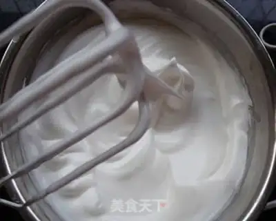 Make Fresh fruit mousse cake step 5