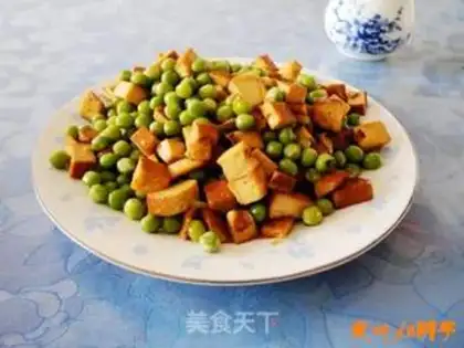 Make stir-fried dried bean curd with green beans step 9