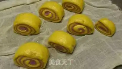 Make Pumpkin potato head step 23