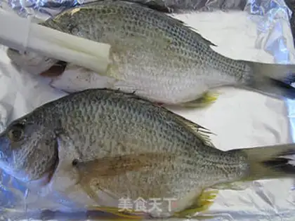 Make Lemon mint roasted fish step 1