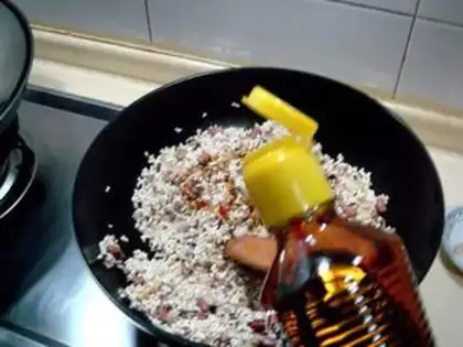 Make zongzi step 7