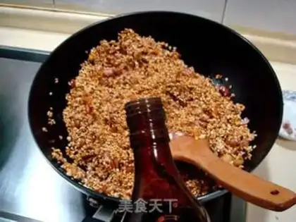 Make zongzi step 8