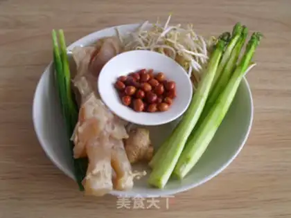 Make Pour oil on beef tendon step 0