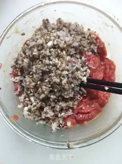 Make Twin mushroom beef balls step 3