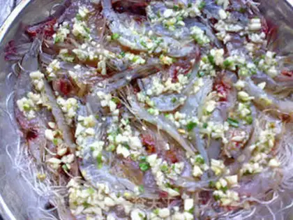 Make Garlic fans steamed shrimp step 3