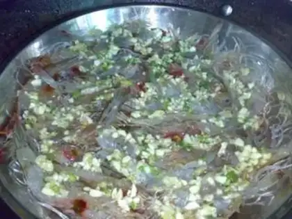 Make Garlic fans steamed shrimp step 4