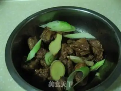 Make zongzi step 8