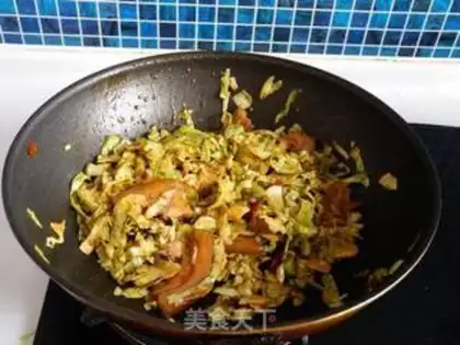 Make stir-fried pig