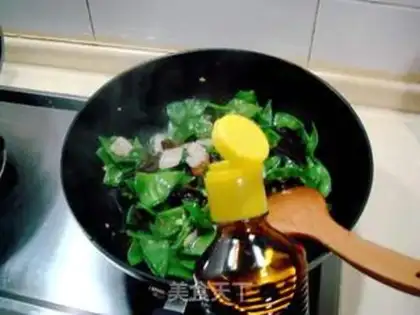 Make Fried beans with mushroom slices step 5