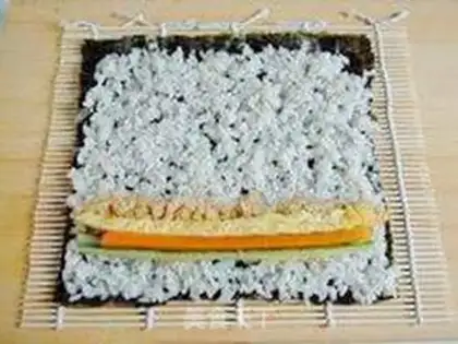 Make gimbap step 4
