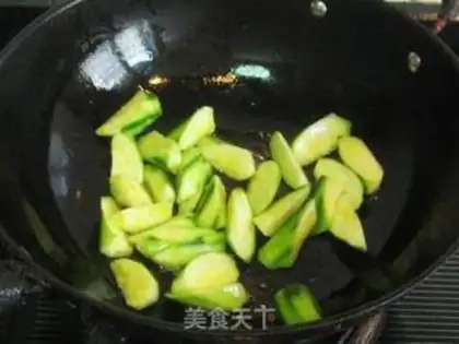 Make Pork stewed with rare mushrooms and tofu step 3