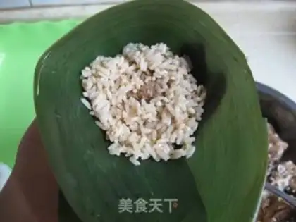 Make zongzi step 19