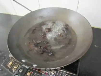 Make Balsam pear mixed with fungus step 4