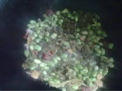 Make stir-fried edame with cabbage step 6
