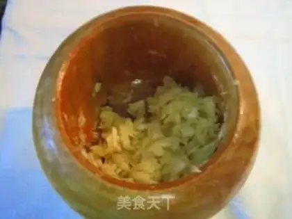 Make Garbage and garlic mashed step 6