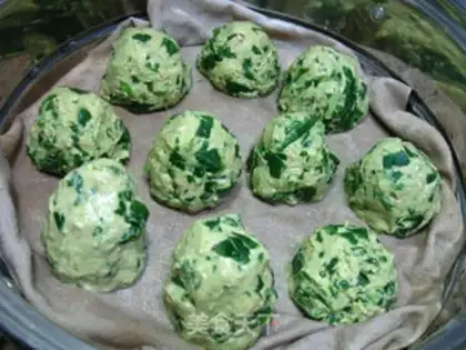Make Miscellaneous grains and vegetable wotou step 3