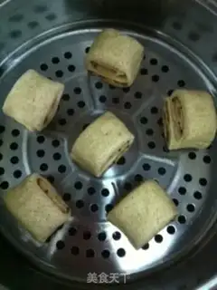 Make Green bean rolls step 5
