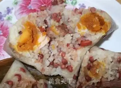 Make Wrap rice dumplings step 23