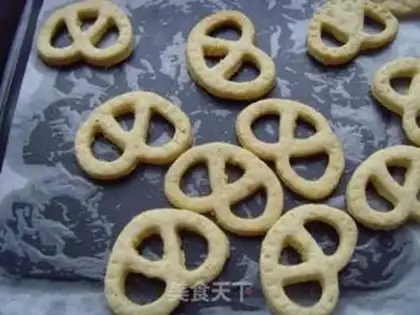 Make Black pepper butter cookies step 8