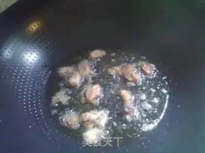 Make stir-fried fresh pickles step 3