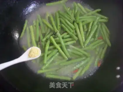 Make stir-fried cowpea step 4