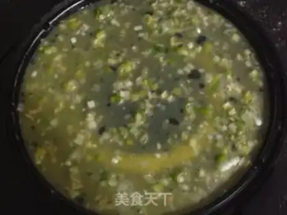 Make Egg pancakes step 1
