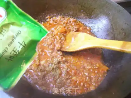 Make Black Pepper Beef Italian Sauce Noodles step 6