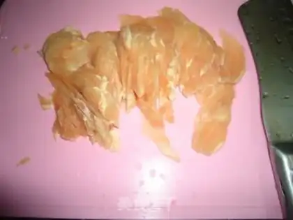 Make lettuce salad step 1