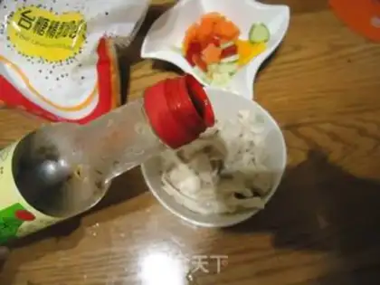 Make lettuce salad step 2