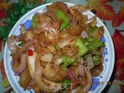 Make Twice-cooked pork with green pepper and onion step 3
