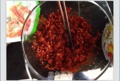 Make Hot and sour soaked radish step 1