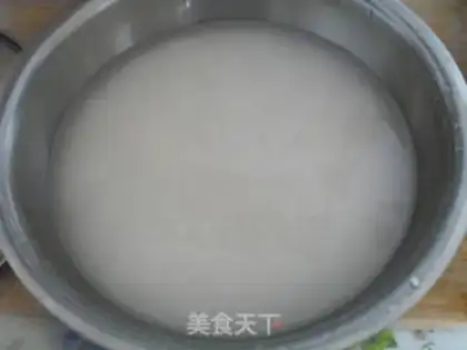 Make Sweet jujube triangle rice dumplings step 1