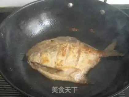 Make Dry roasted pomfret step 4