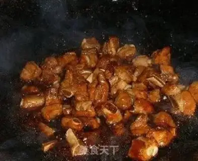 Make Braised pork ribs with dried cowpeas step 4