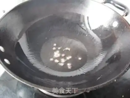 Make Spicy potatoes with red oil step 5