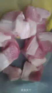 Make stir-fry in a stone pot step 0