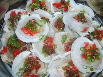 Make Steamed scallops with garlic and vermicelli step 4