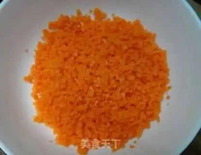 Make carrot and pork dumplings step 1