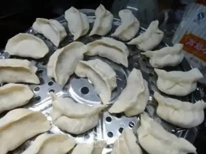 Make carrot and pork dumplings step 9