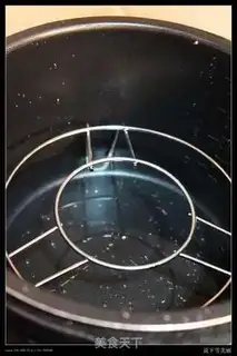 Make A steamed chicken leg step 1