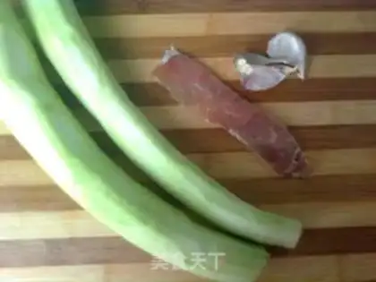 Make Smelt ham soup step 0