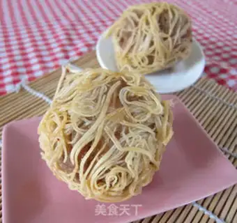 Make Noodle fried eggs step 8
