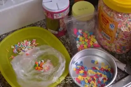 Make Chocolate cake lollipop step 2
